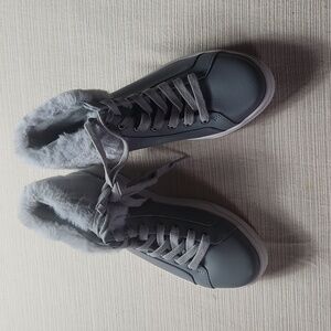 Koolaburra by egg shoes size usa 6